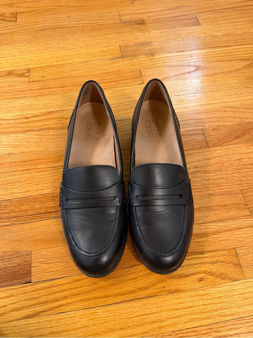 Naturalizer Black Leather Loafers